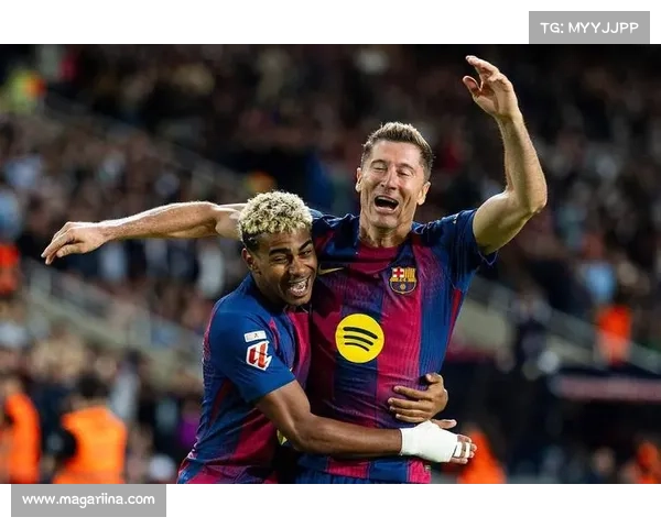 亚马尔助攻莱万破门逆转巴萨力压皇马登顶西甲积分榜首